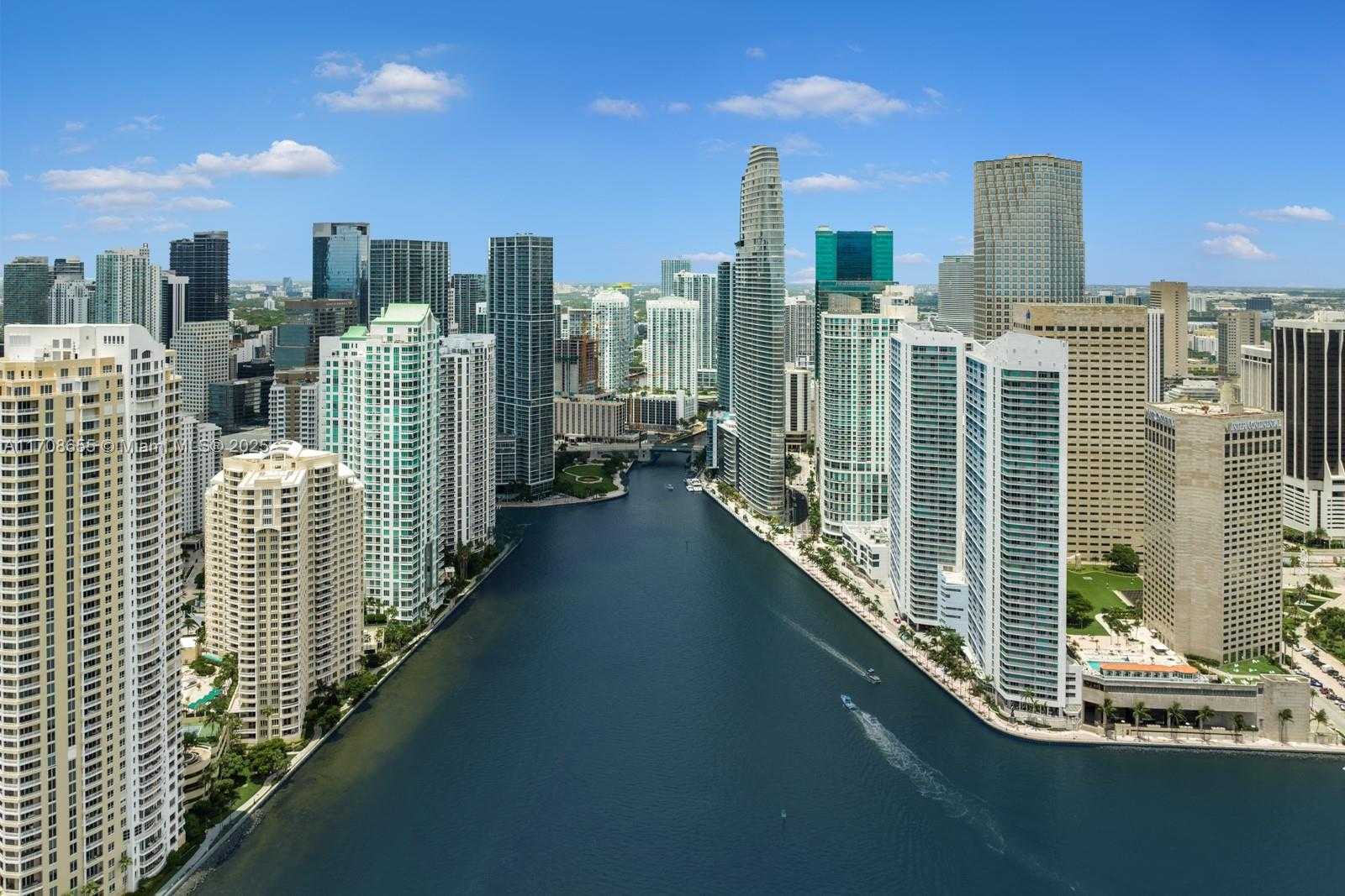 Small Image of 300 BISCAYNE BLVD WAY #4703, Miami Number 36