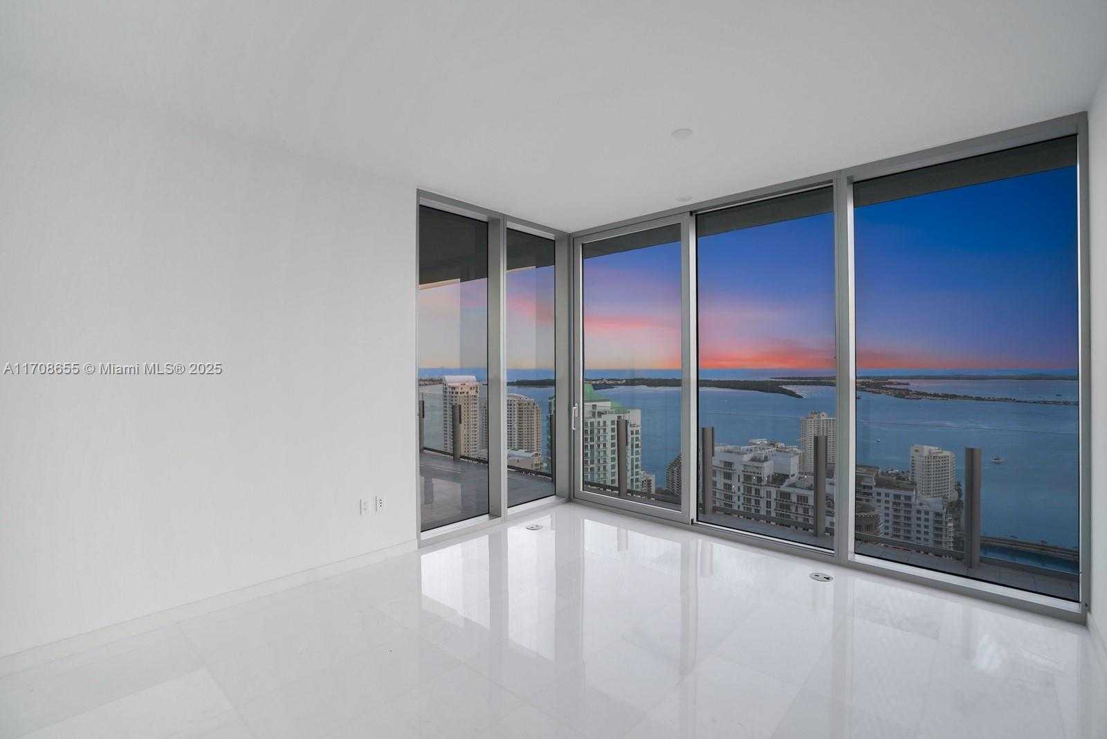 Small Image of 300 BISCAYNE BLVD WAY #4703, Miami Number 6