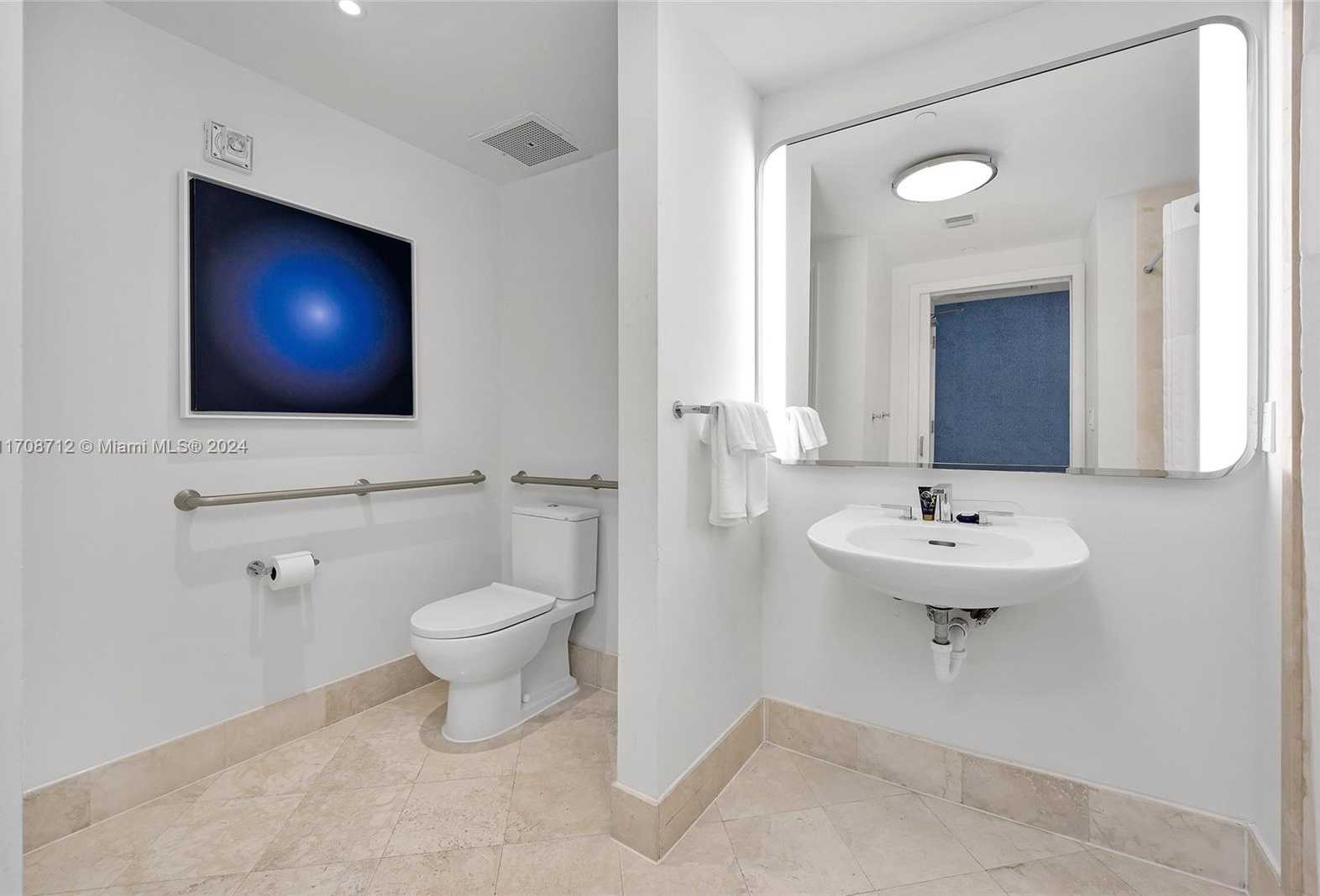 Small Image of 4401 Collins Ave, Miami Beach, FL 33140, USA Number 15
