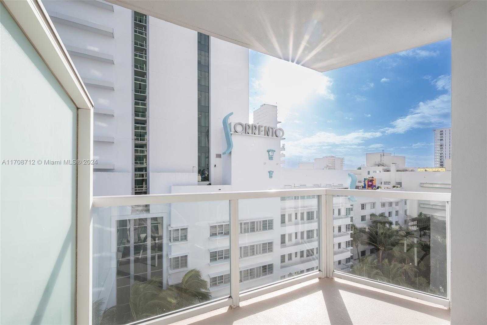 Small Image of 4401 Collins Ave, Miami Beach, FL 33140, USA Number 22