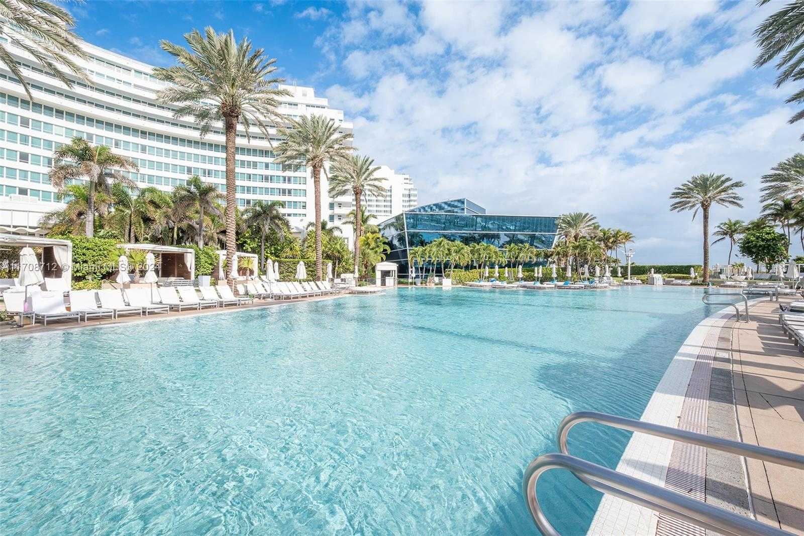 Small Image of 4401 Collins Ave, Miami Beach, FL 33140, USA Number 26