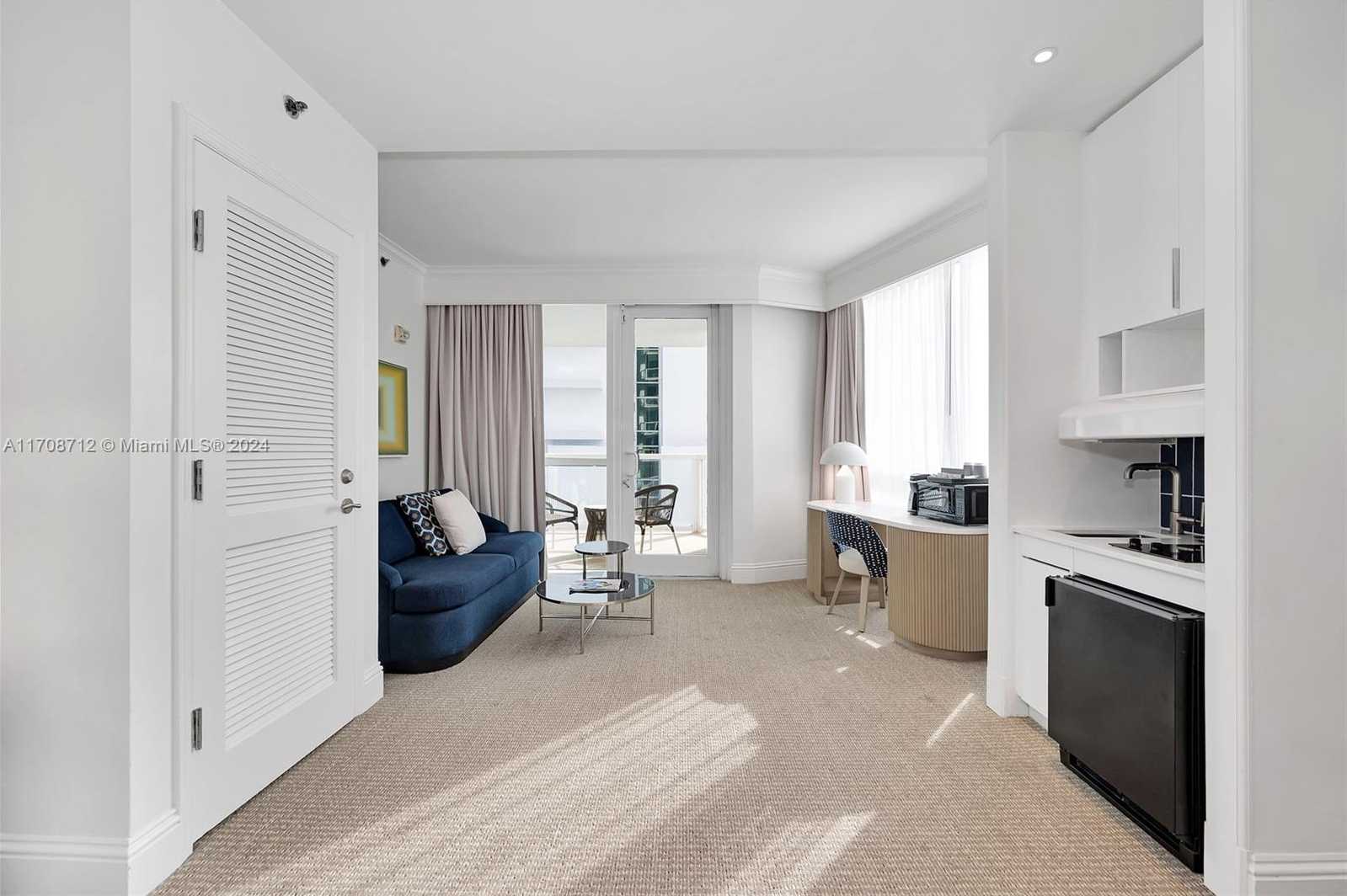 Small Image of 4401 Collins Ave, Miami Beach, FL 33140, USA Number 7