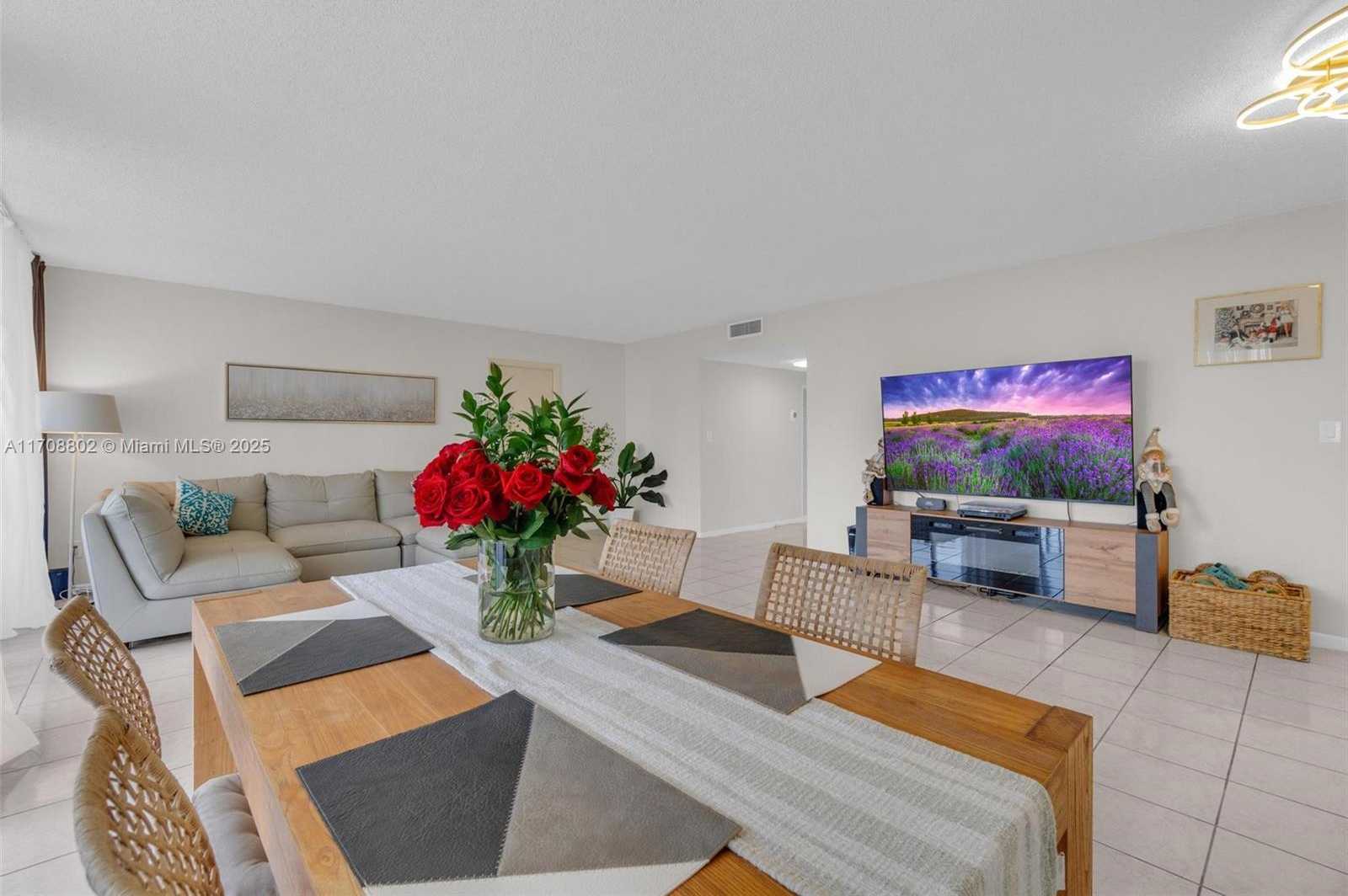 Small Image of 17720 NORTH BAY ROAD #802, Sunny Isles Beach Number 11