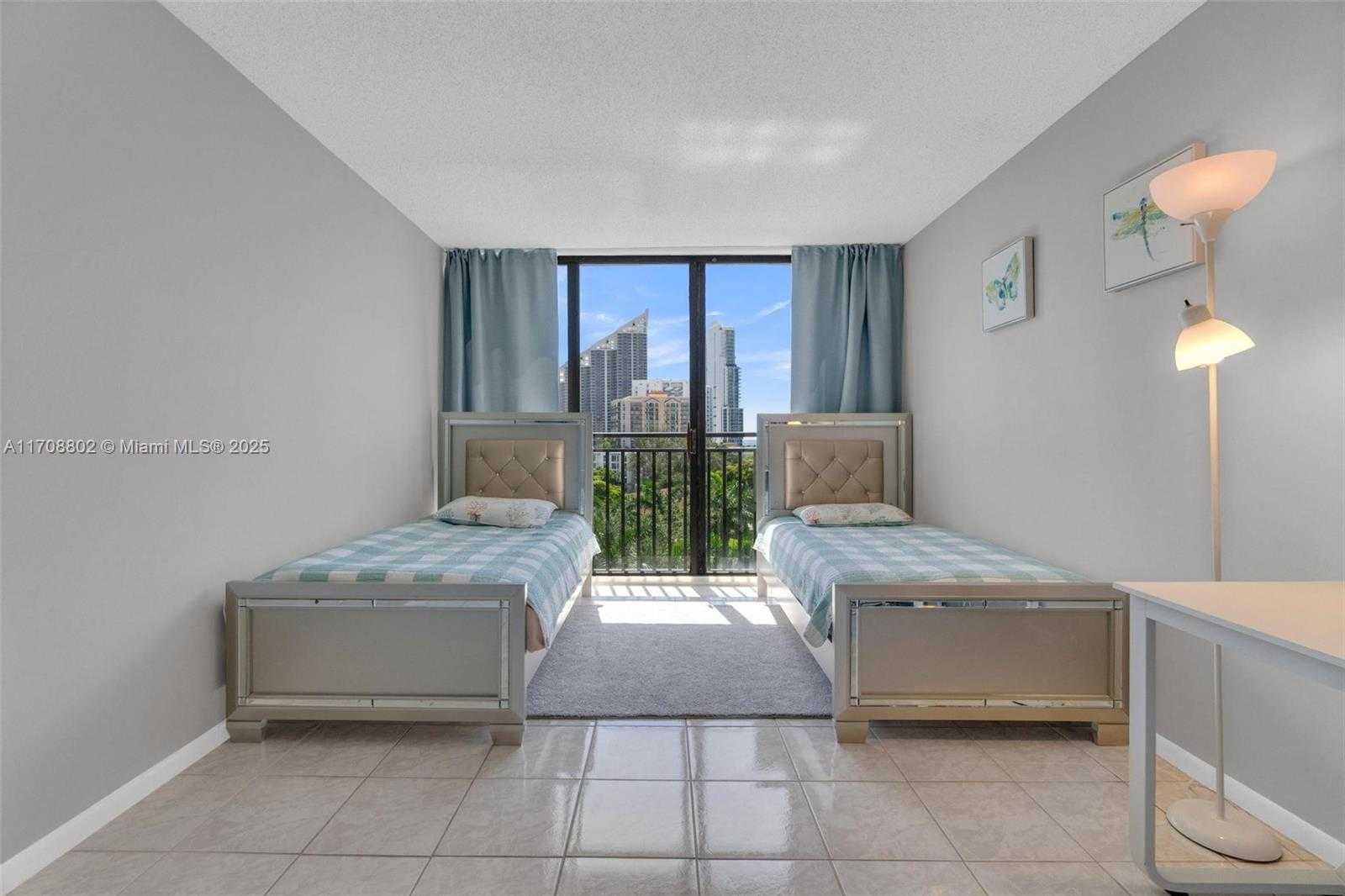 Small Image of 17720 NORTH BAY ROAD #802, Sunny Isles Beach Number 13