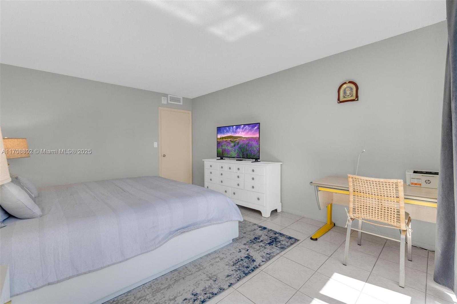 Small Image of 17720 NORTH BAY ROAD #802, Sunny Isles Beach Number 18