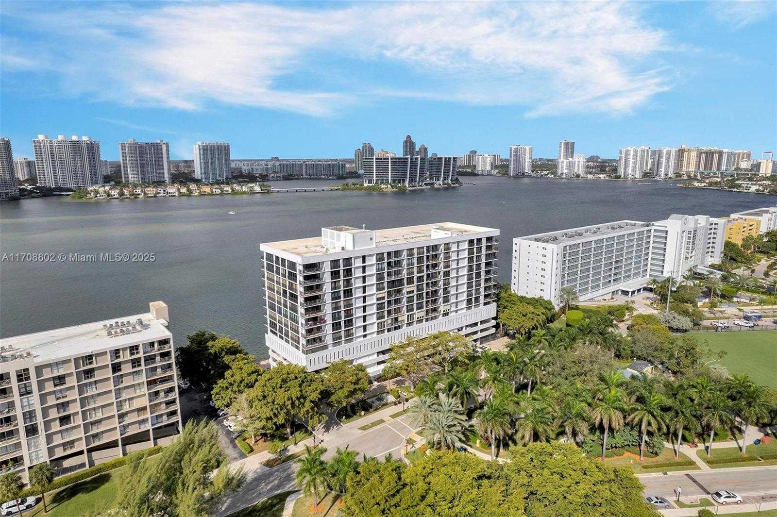 Small Image of 17720 NORTH BAY ROAD #802, Sunny Isles Beach Number 32