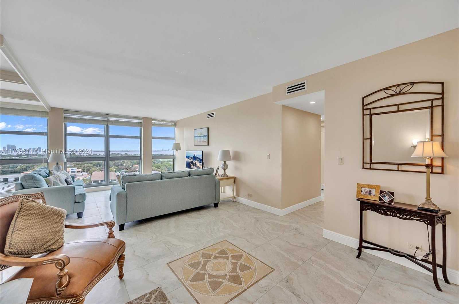 Small Image of 5055 COLLINS AVE #14M, Miami Beach Number 20