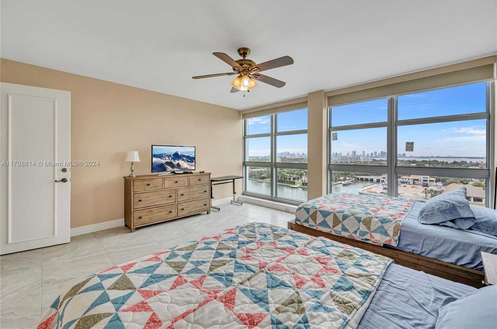 Small Image of 5055 COLLINS AVE #14M, Miami Beach Number 23