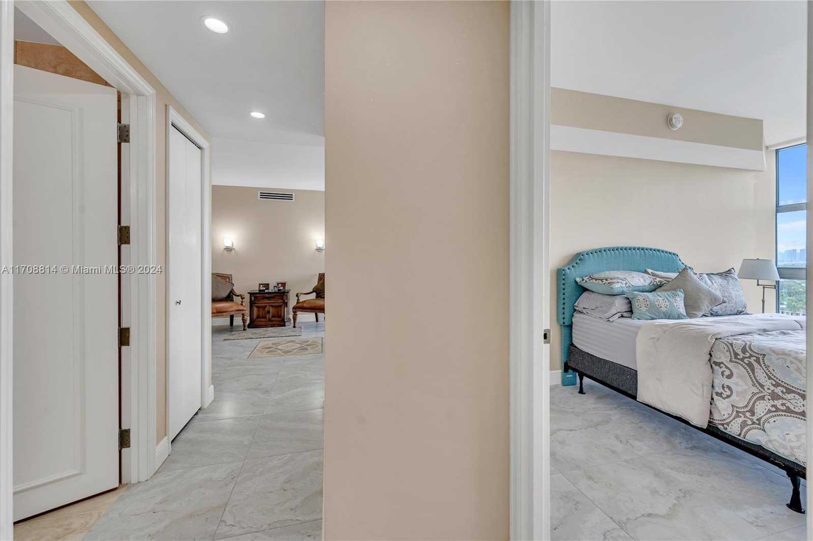 Small Image of 5055 COLLINS AVE #14M, Miami Beach Number 26