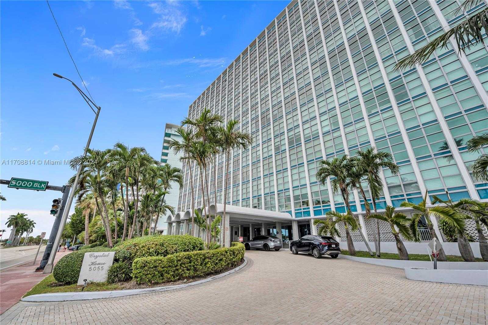 Small Image of 5055 COLLINS AVE #14M, Miami Beach Number 52
