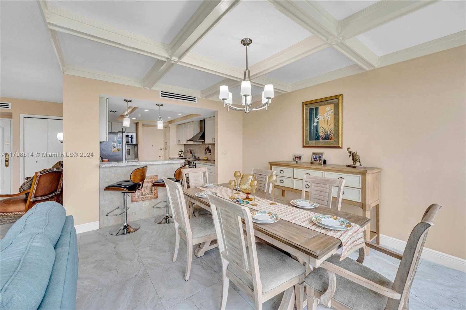 Small Image of 5055 COLLINS AVE #14M, Miami Beach Number 9
