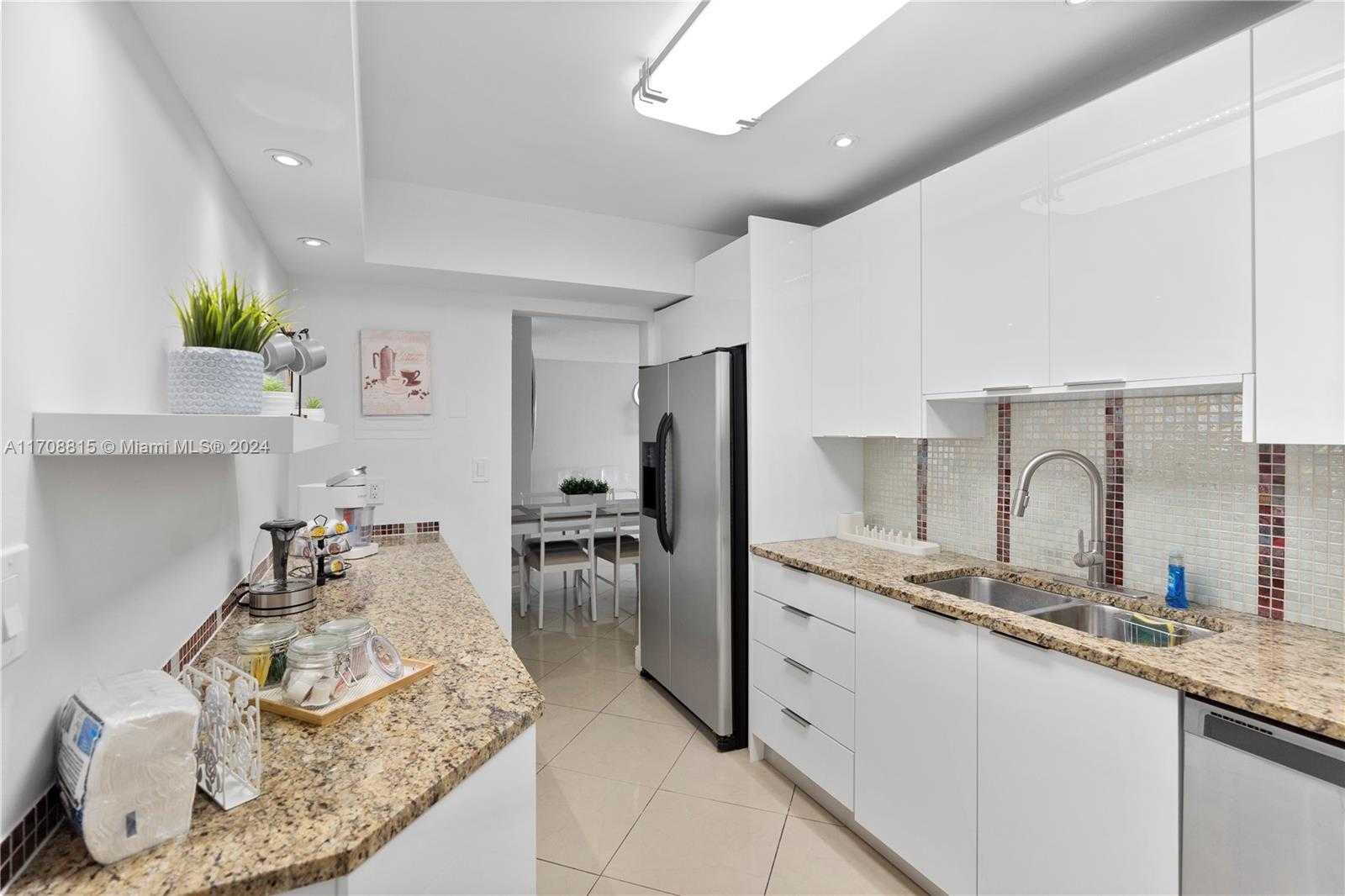 Small Image of 3901 SOUTH OCEAN DR #15N, Hollywood Number 14