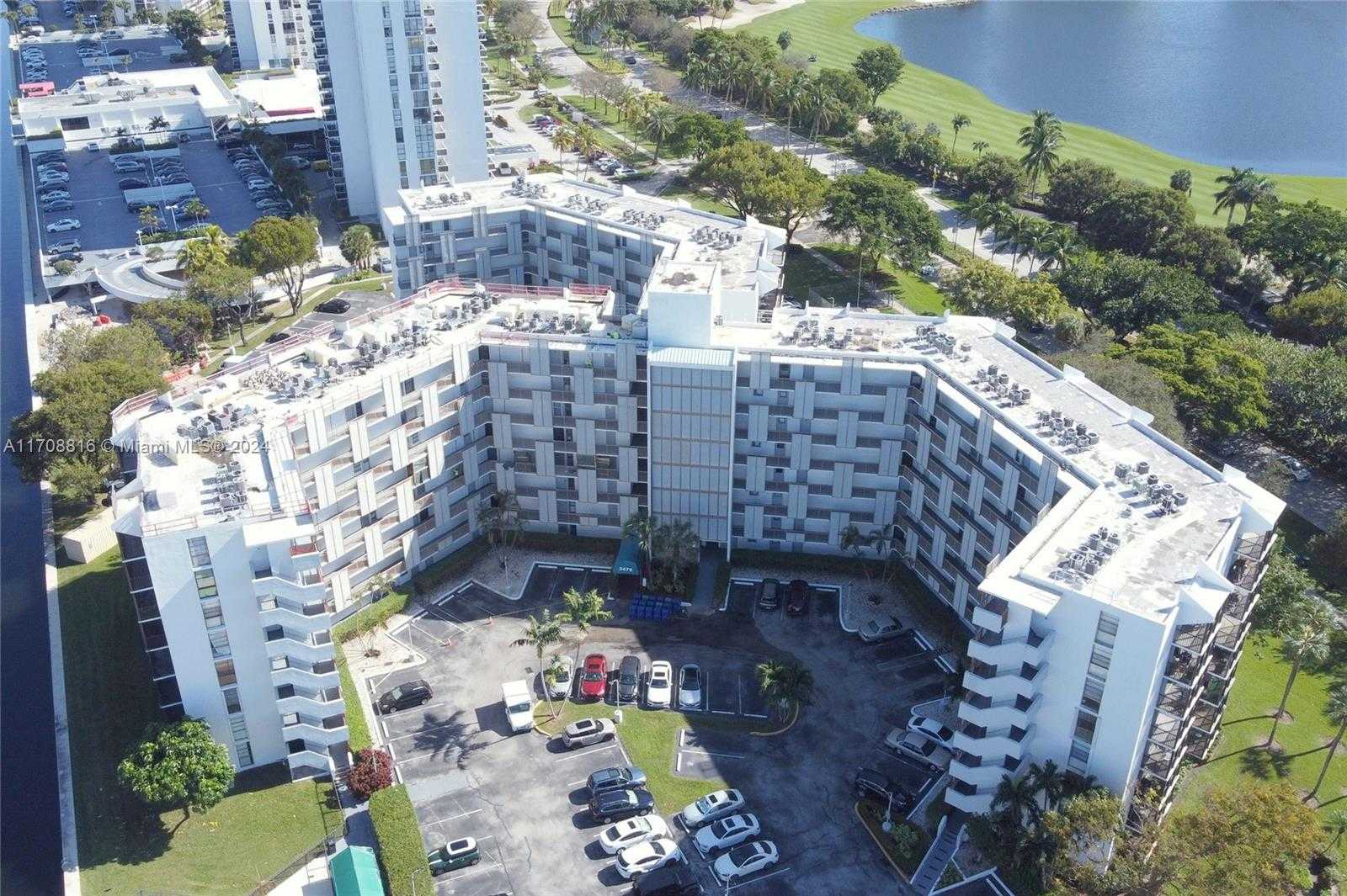 Small Image of 3475 NORTH COUNTRY CLUB DR #615, Aventura Number 2