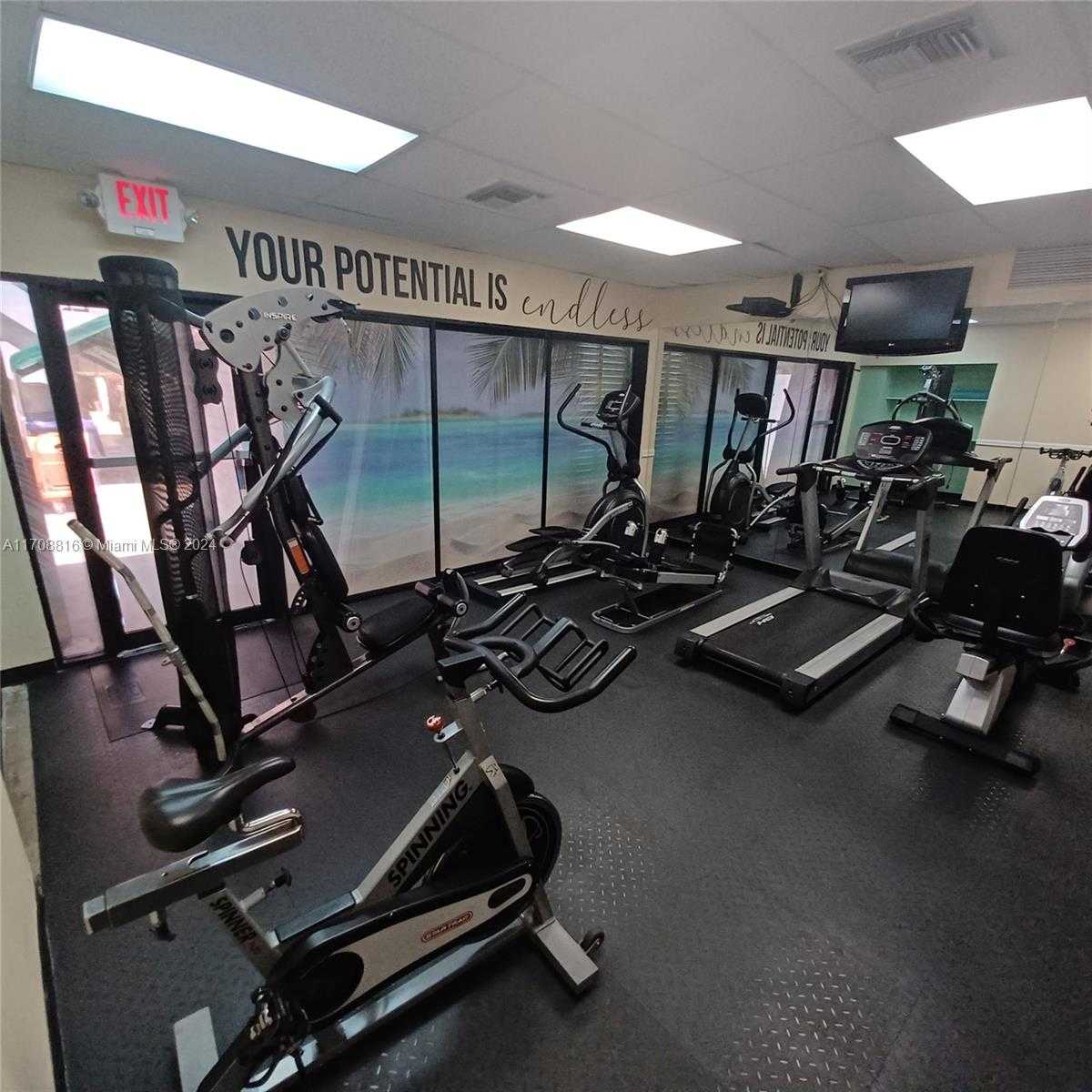Small Image of 3475 NORTH COUNTRY CLUB DR #615, Aventura Number 32