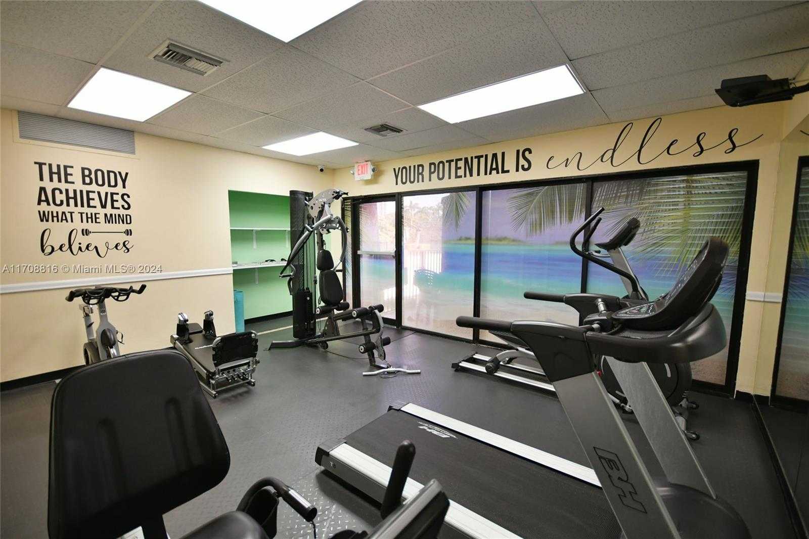 Small Image of 3475 NORTH COUNTRY CLUB DR #615, Aventura Number 34