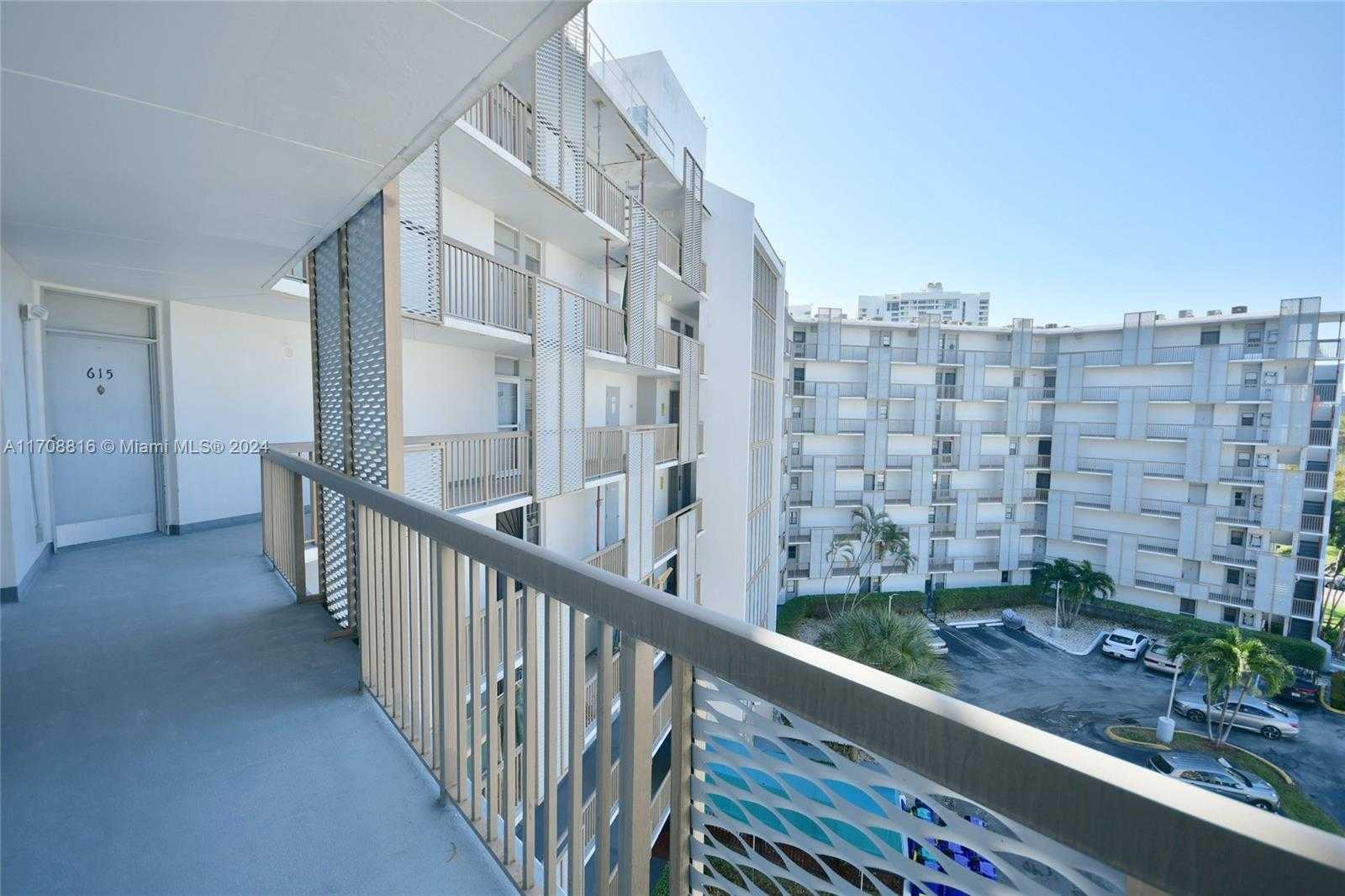 Small Image of 3475 NORTH COUNTRY CLUB DR #615, Aventura Number 8