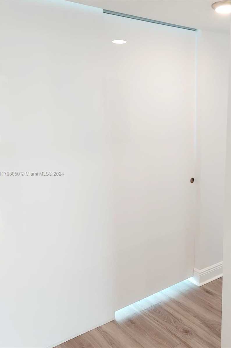Imagen de Pequeño Objeto
