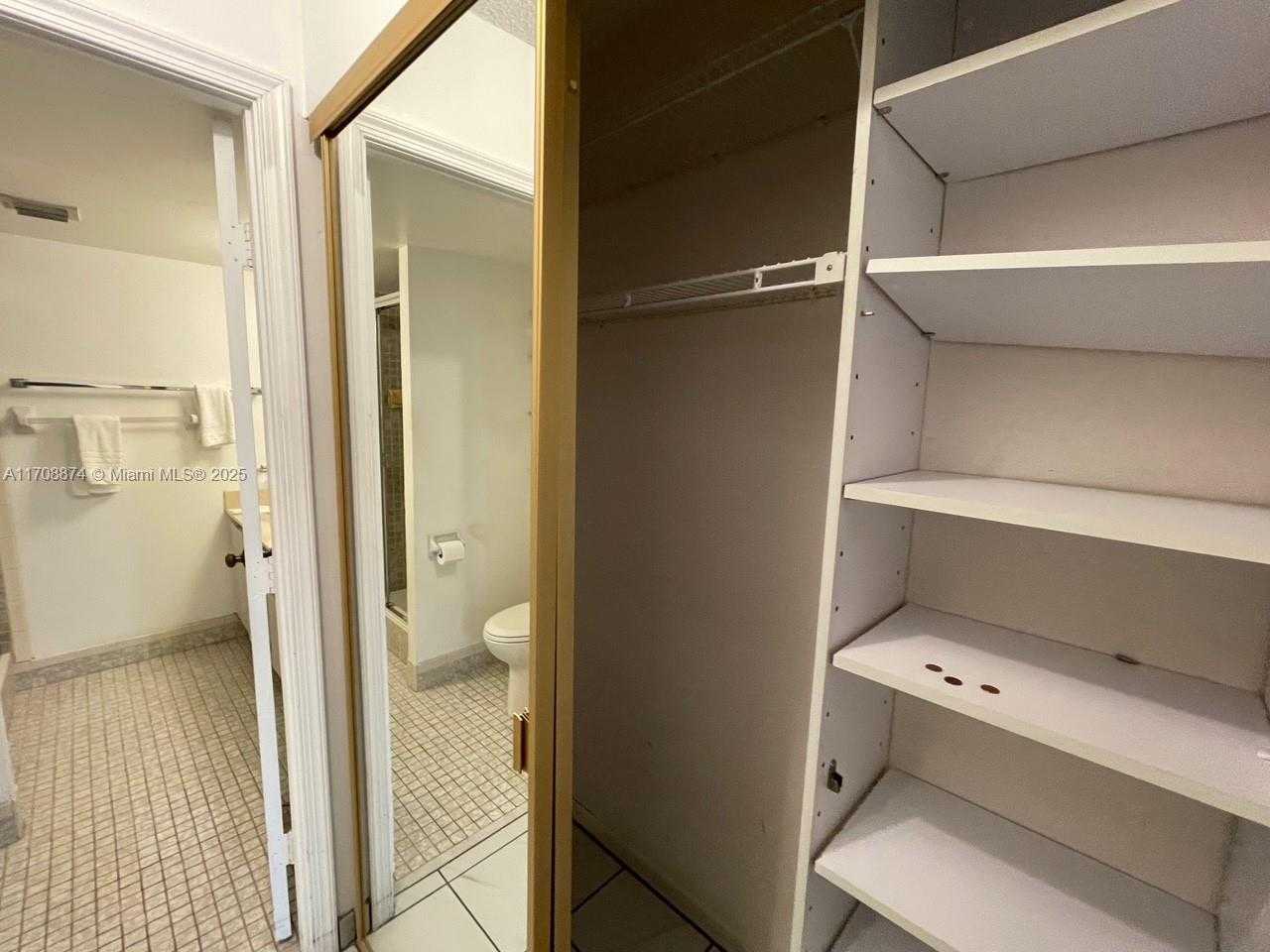 Small Image of 6800 CYPRESS RD #511, Plantation Number 15