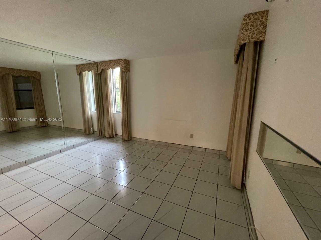Small Image of 6800 CYPRESS RD #511, Plantation Number 8