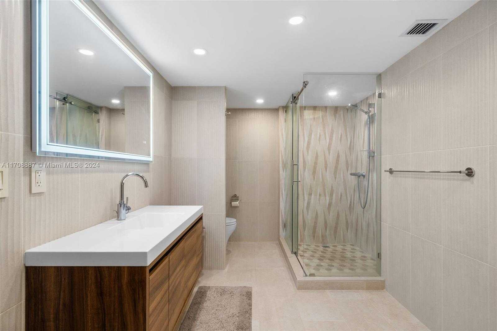 Small Image of 1865 SOUTH OCEAN DR #16B, Hallandale Beach Number 22