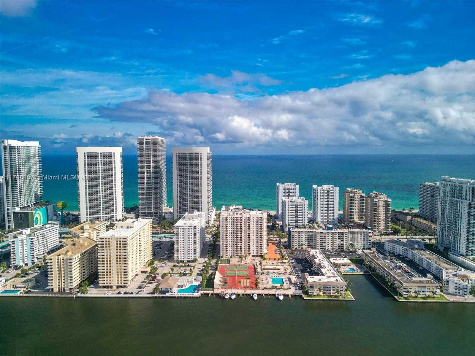 Small Image of 1865 SOUTH OCEAN DR #16B, Hallandale Beach Number 3