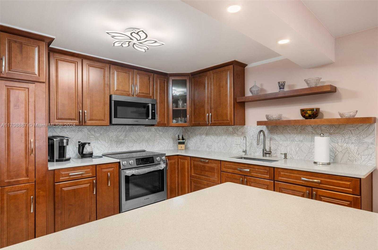 Small Image of 1865 SOUTH OCEAN DR #16B, Hallandale Beach Number 9