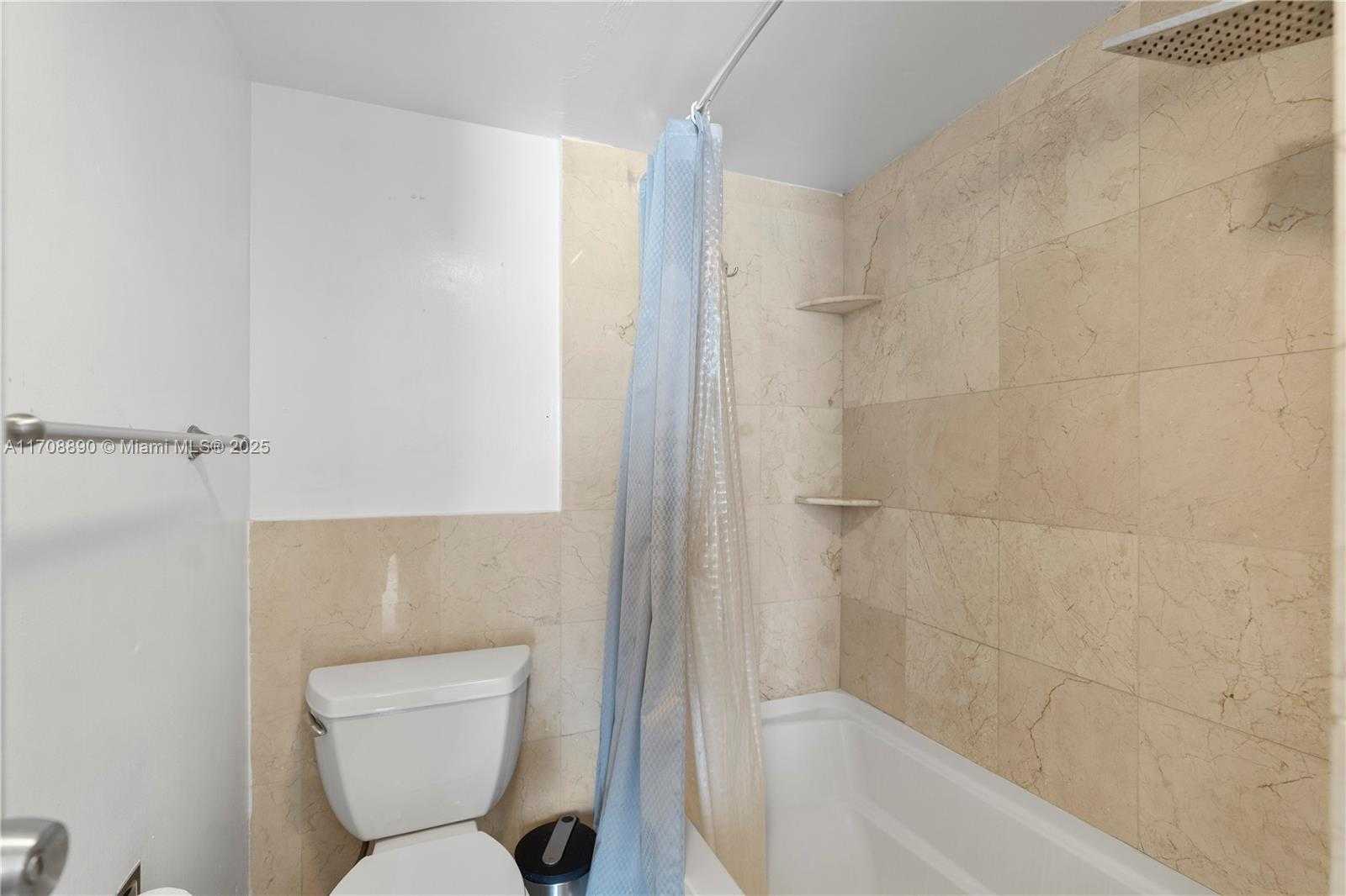 Small Image of 3675 NORTH COUNTRY CLUB DR #105, Aventura Number 13