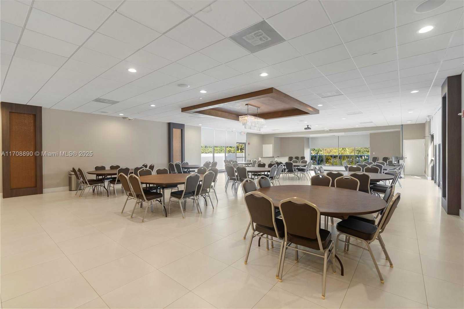 Small Image of 3675 NORTH COUNTRY CLUB DR #105, Aventura Number 23