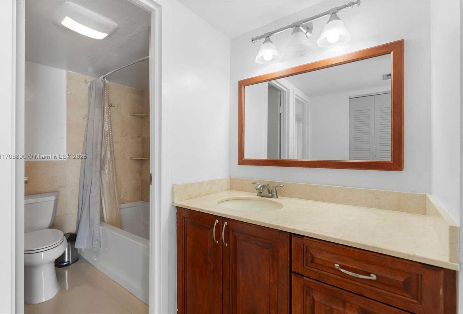 Small Image of 3675 NORTH COUNTRY CLUB DR #105, Aventura Number 30