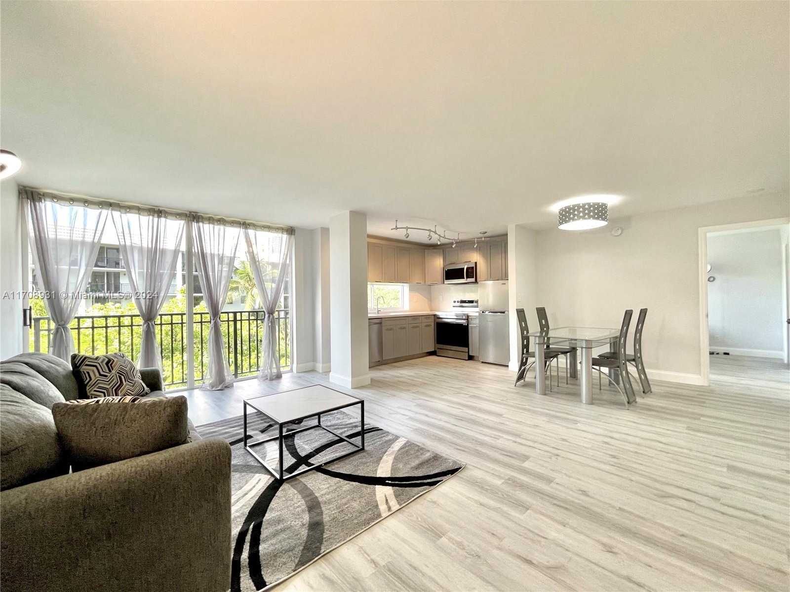 Small Image of 17021 N Bay Rd, Sunny Isles Beach, FL 33160, USA Number 28