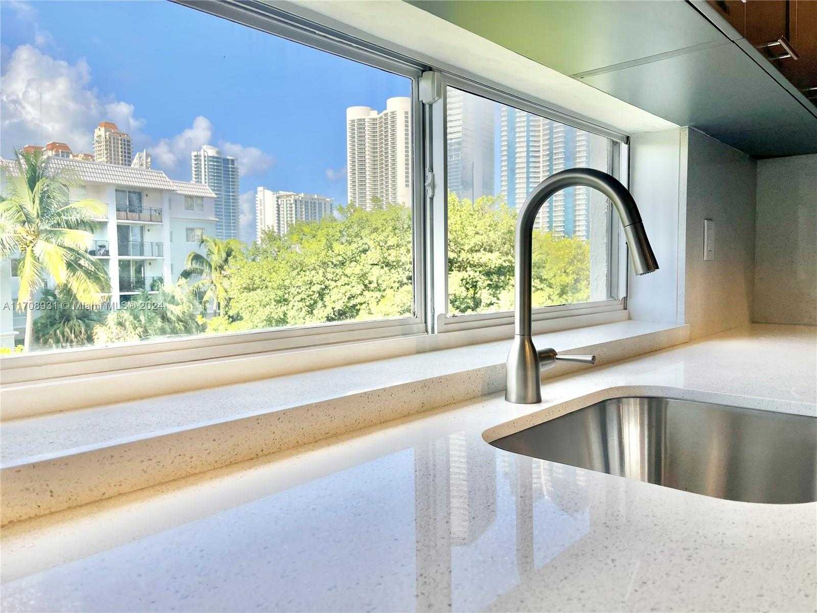Small Image of 17021 N Bay Rd, Sunny Isles Beach, FL 33160, USA Number 5