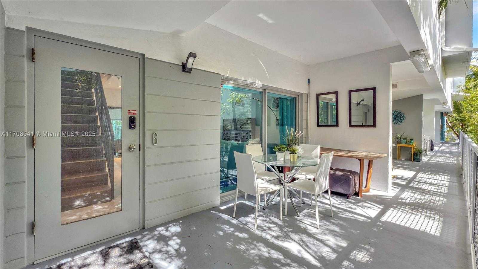 Small Image of 734 MICHIGAN AVE #7 and 6, Miami Beach Number 2