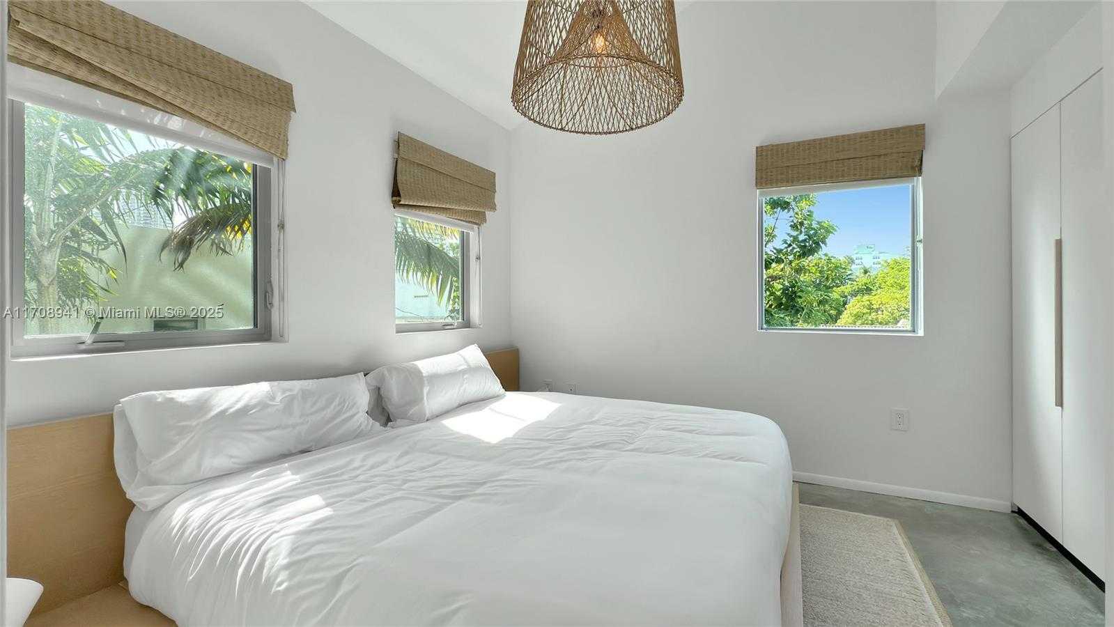 Small Image of 734 MICHIGAN AVE #7 and 6, Miami Beach Number 21