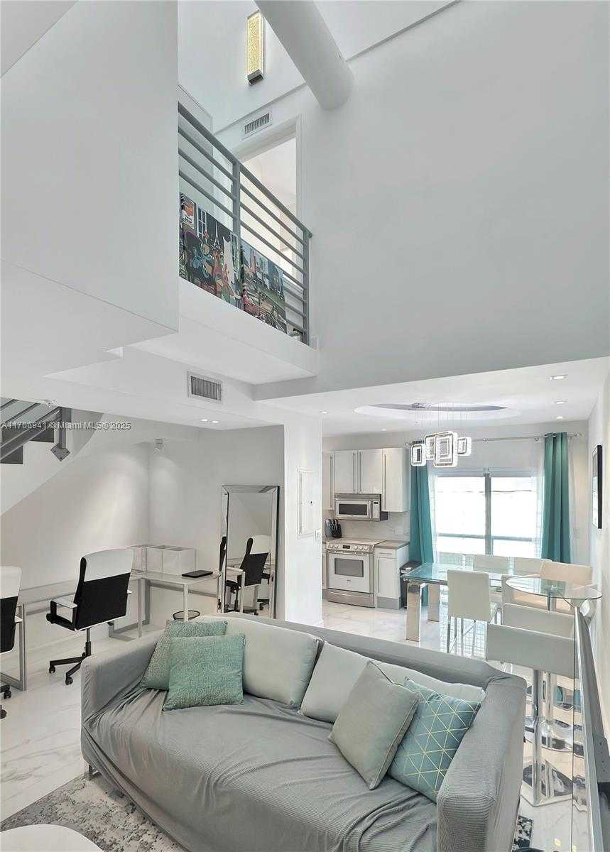 Small Image of 734 MICHIGAN AVE #7 and 6, Miami Beach Number 30