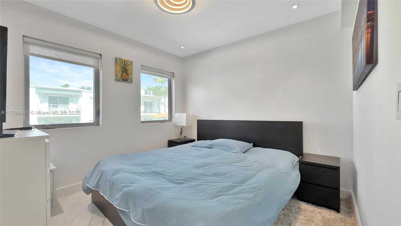 Small Image of 734 MICHIGAN AVE #7 and 6, Miami Beach Number 34