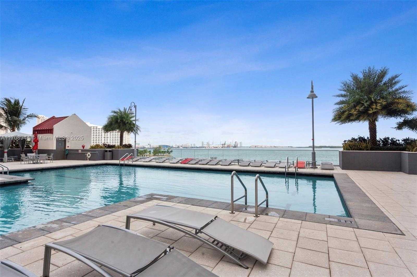 Small Image of 1155 BRICKELL BAY DR #1705, Miami Number 6