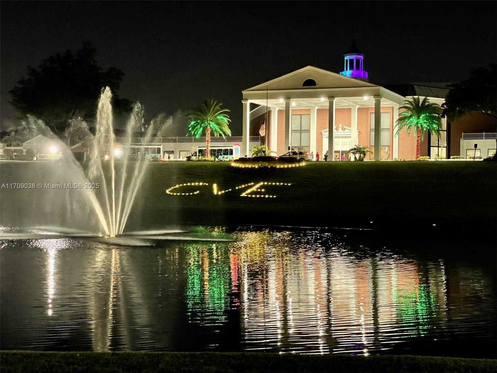 Small Image of 4051 Newport N, Deerfield Beach, FL 33442, USA Number 22