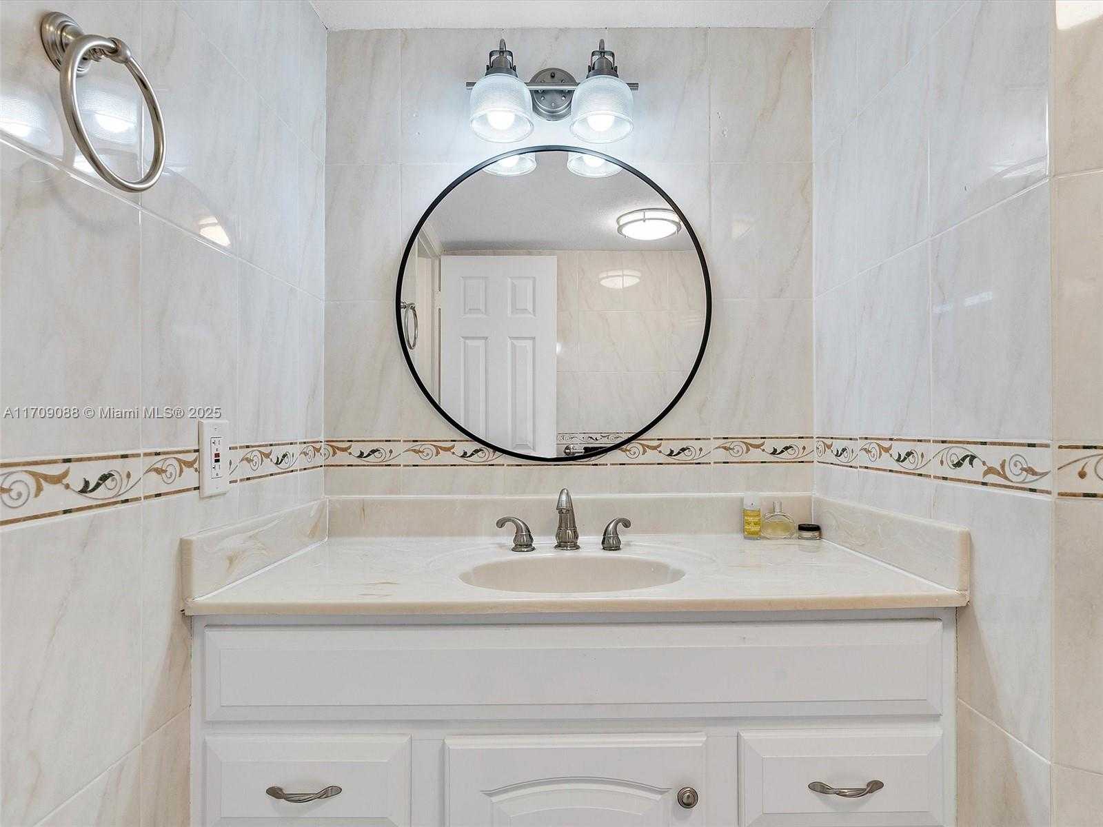 Small Image of 2401 SOUTH OCEAN DR #605, Hollywood Number 16