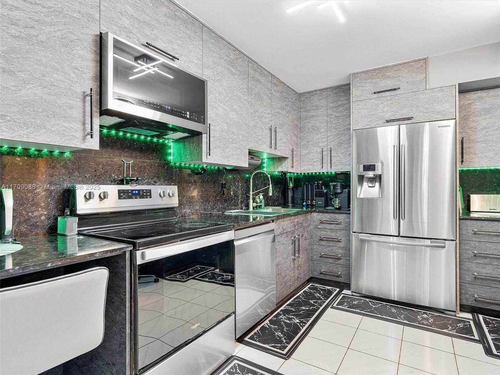 Small Image of 2401 SOUTH OCEAN DR #605, Hollywood Number 7
