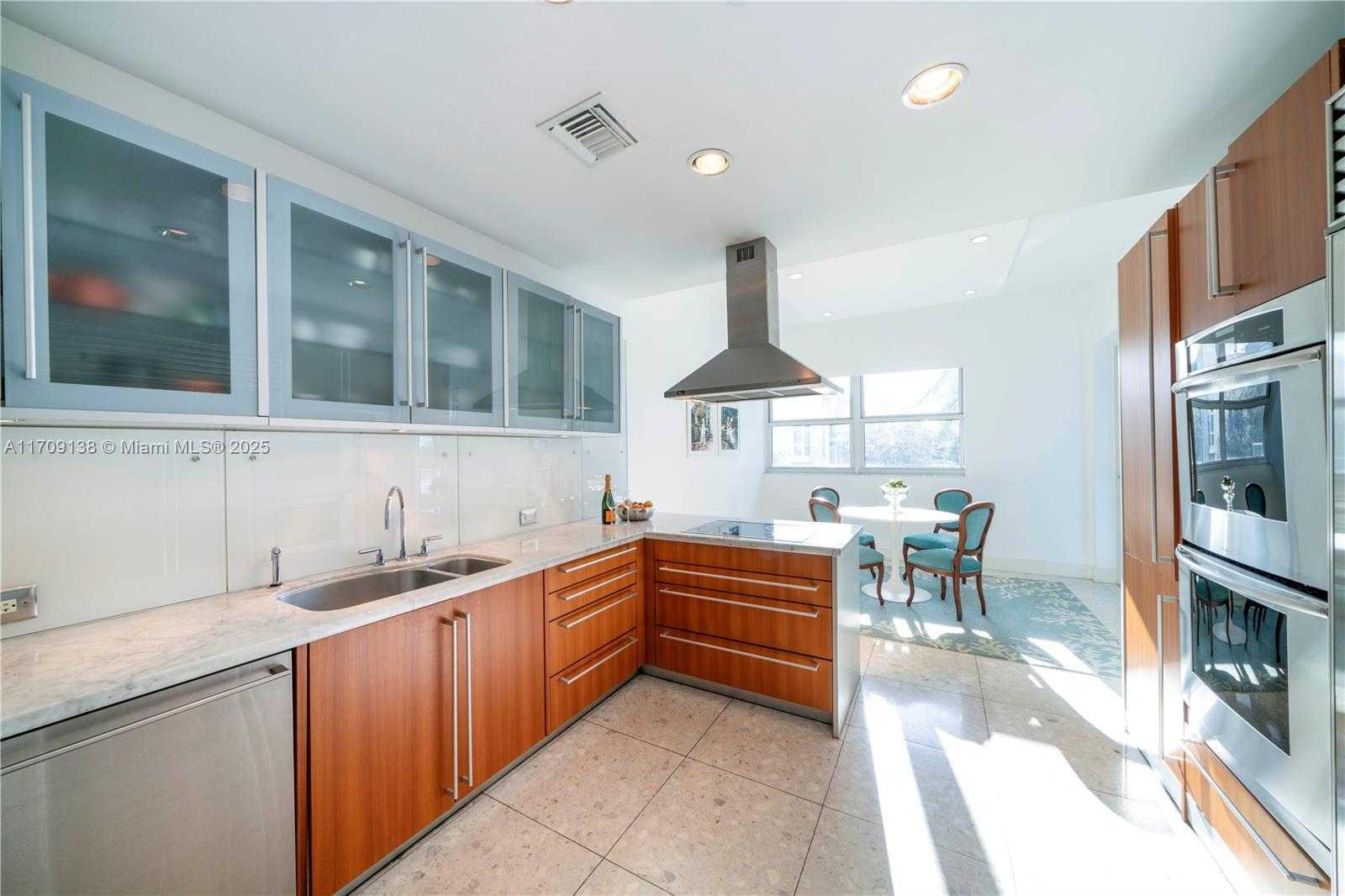Small Image of 6103 AQUA AVE #301, Miami Beach Number 19