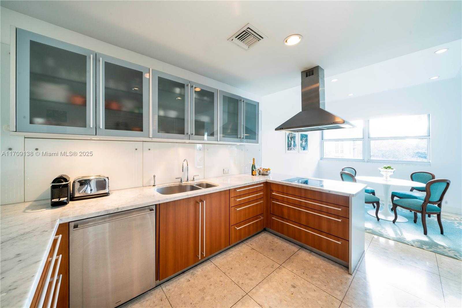 Small Image of 6103 AQUA AVE #301, Miami Beach Number 21