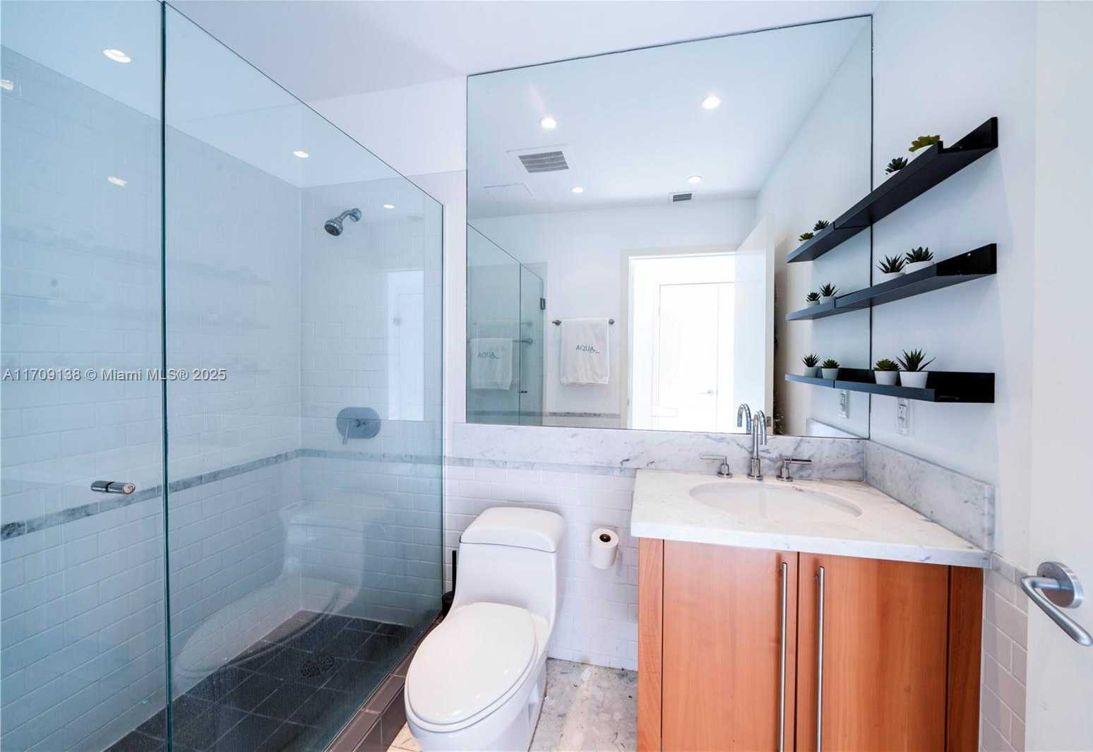 Small Image of 6103 AQUA AVE #301, Miami Beach Number 42