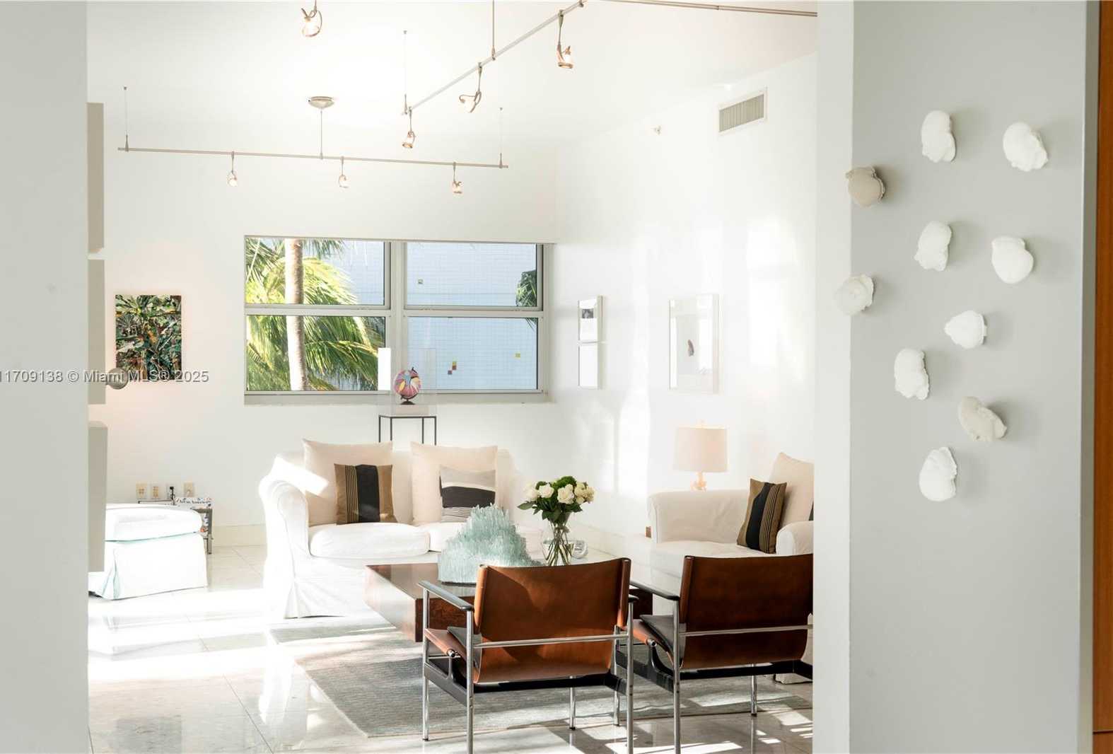 Small Image of 6103 AQUA AVE #301, Miami Beach Number 8