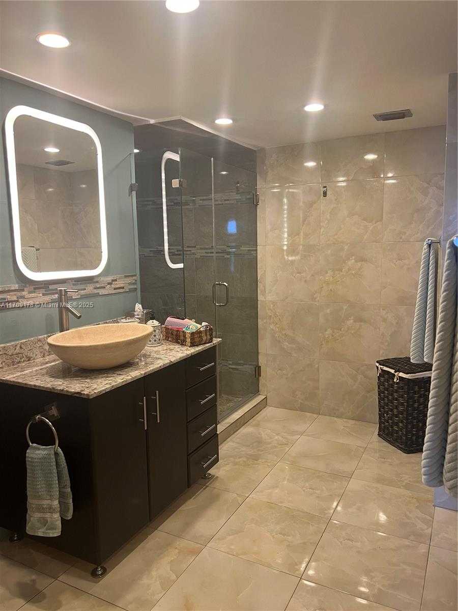 Small Image of 1500 SOUTH OCEAN DR #5G, Hollywood Number 34
