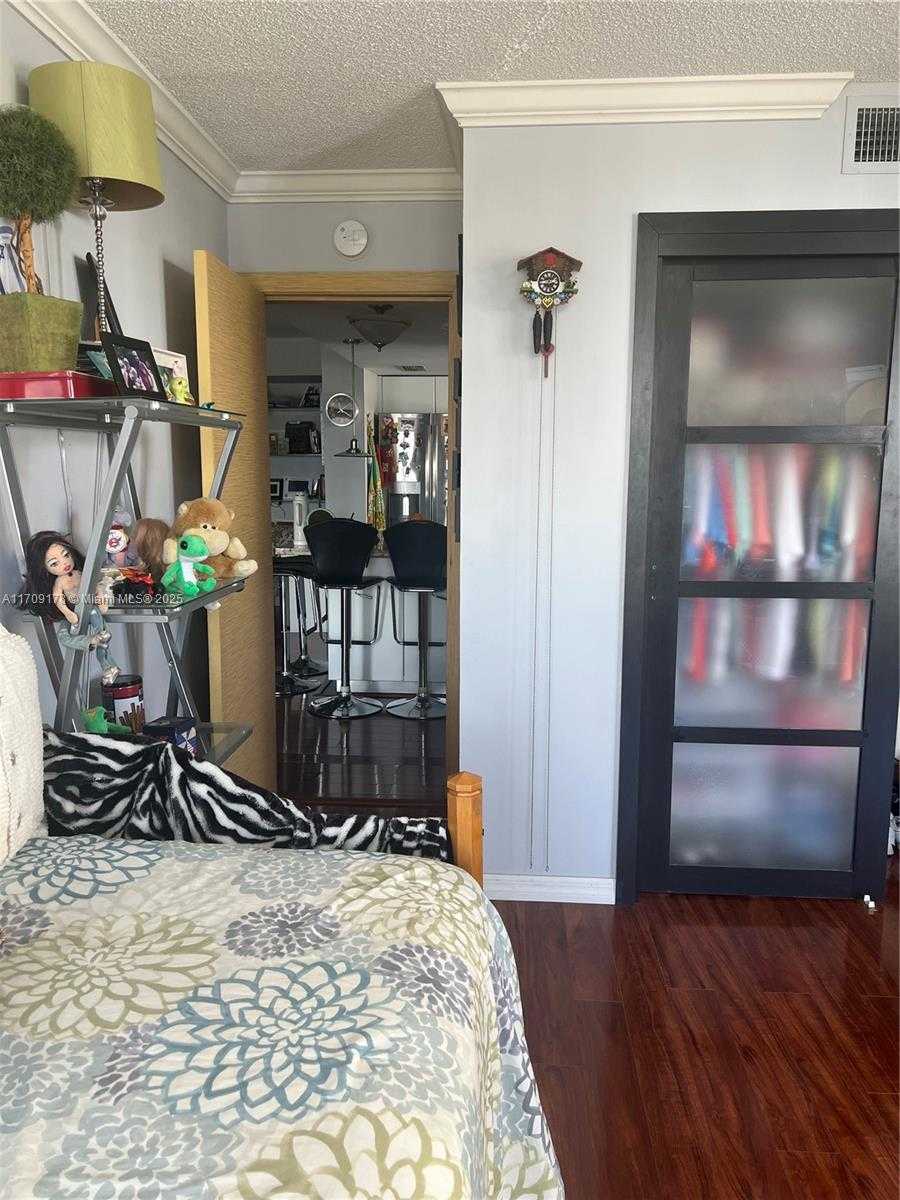 Small Image of 1500 SOUTH OCEAN DR #5G, Hollywood Number 37