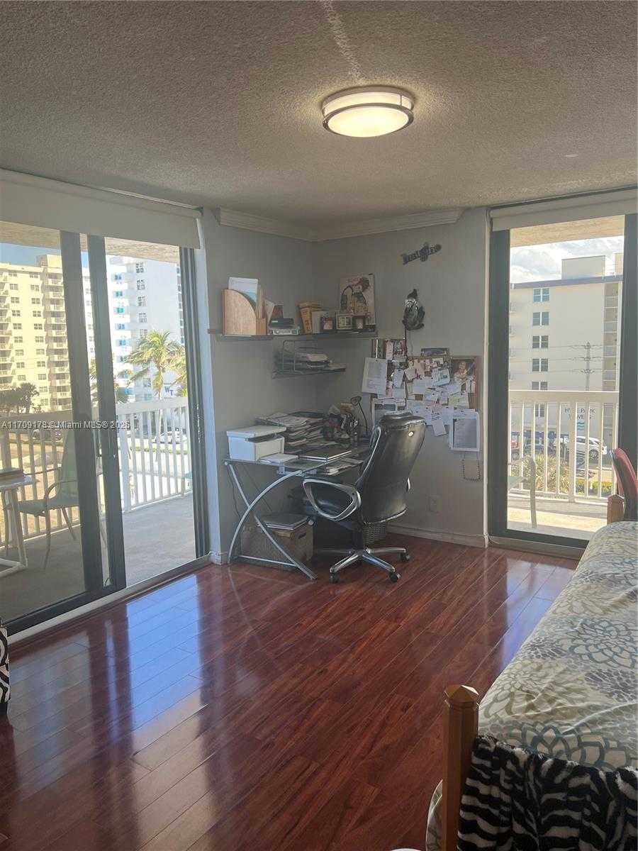 Small Image of 1500 SOUTH OCEAN DR #5G, Hollywood Number 39