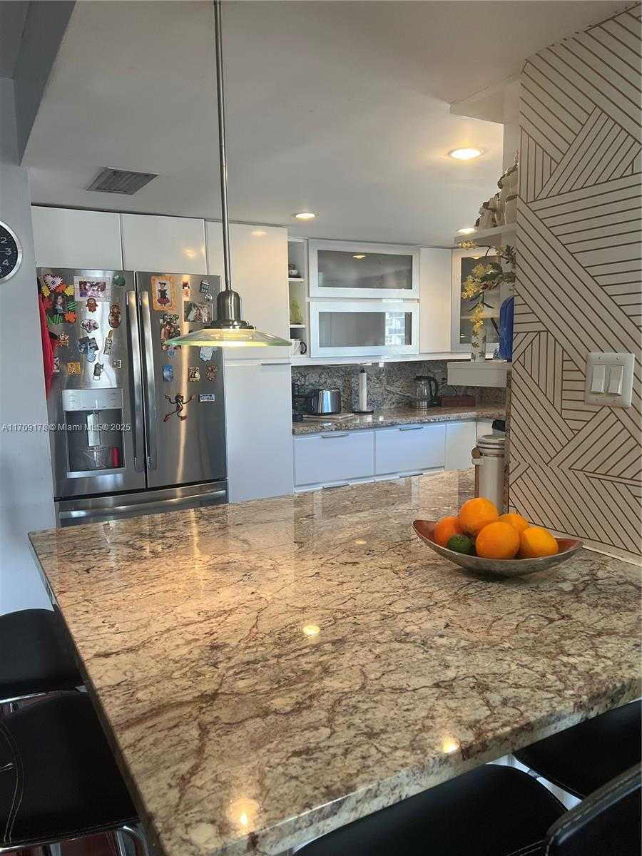 Small Image of 1500 SOUTH OCEAN DR #5G, Hollywood Number 6