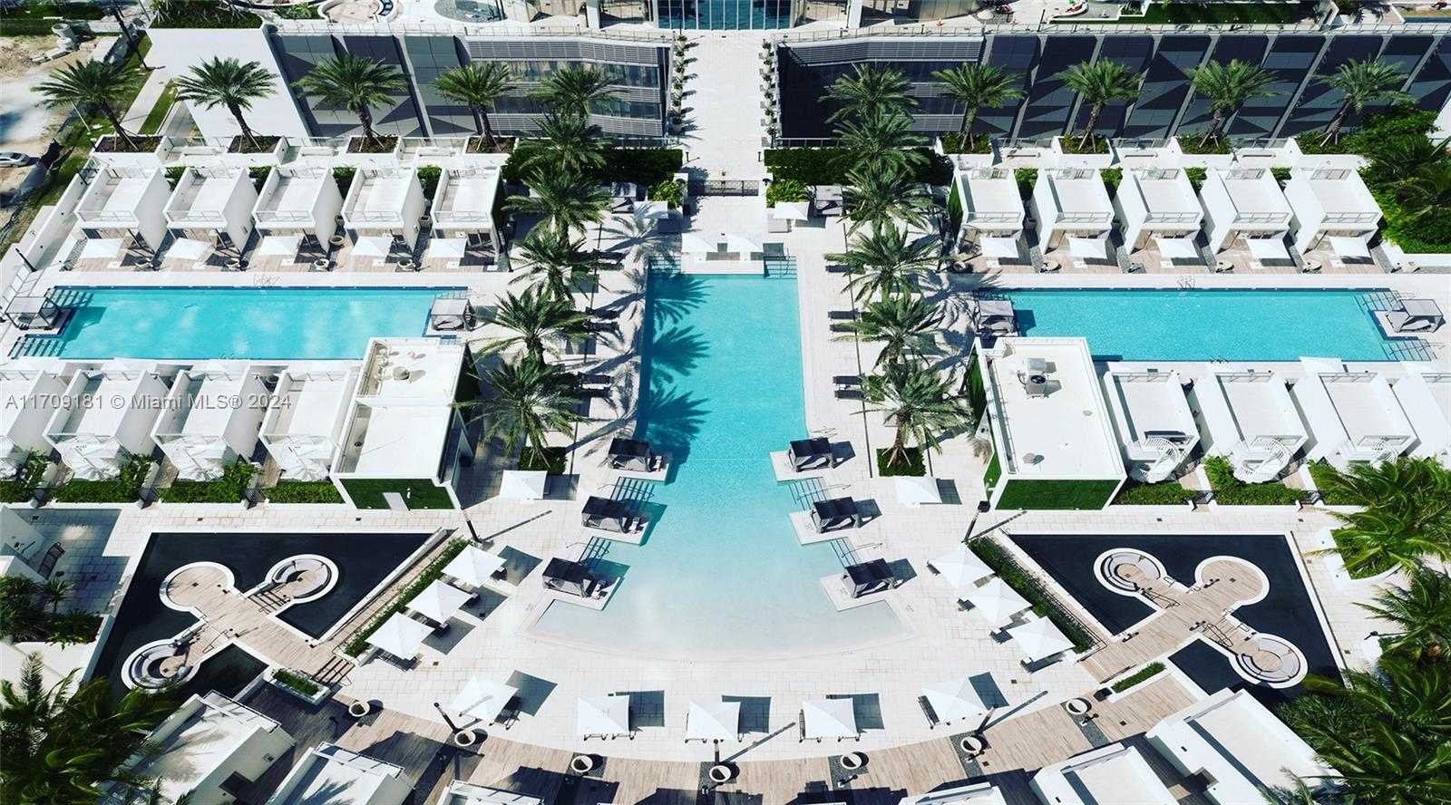 Small Image of 851 NE 1st Ave, Miami, FL 33132, USA Number 30