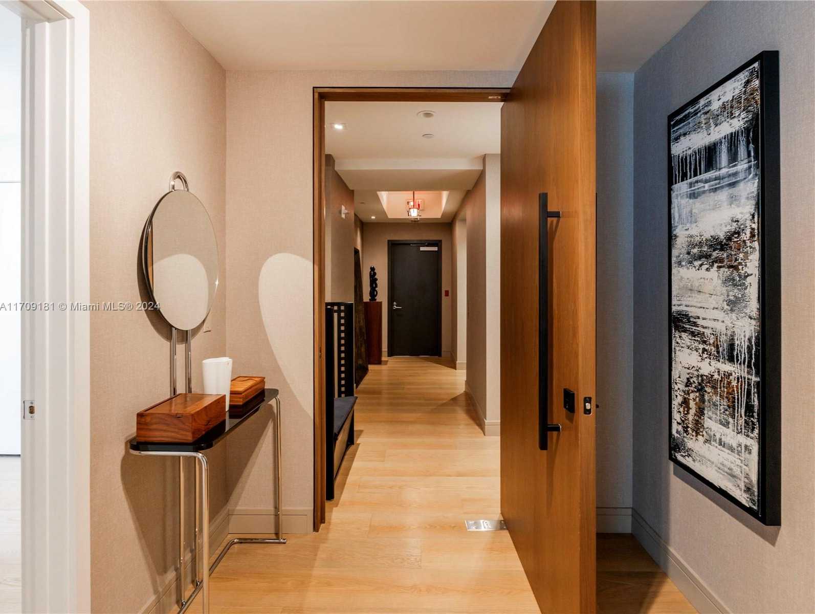 Small Image of 851 NE 1st Ave, Miami, FL 33132, USA Number 6