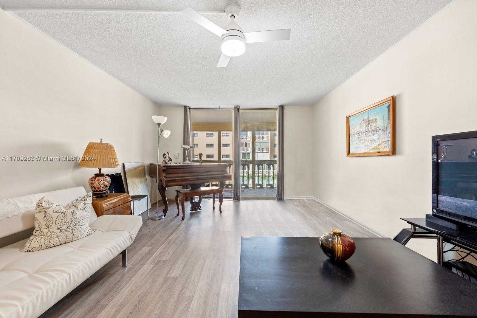 Small Image of 421 NORTH EAST 14TH AVE #405, Hallandale Beach Number 15